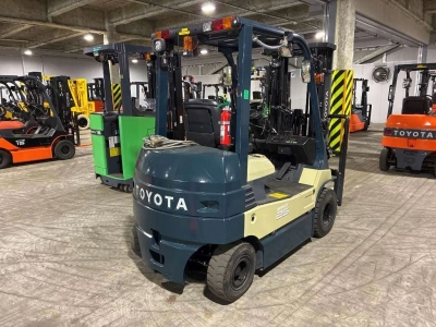 TOYOTA  FORKLIFT 