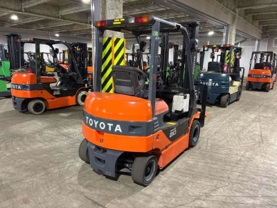 TOYOTA  FORKLIFT 