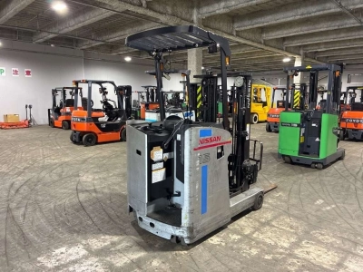 NISSAN  FORKLIFT 