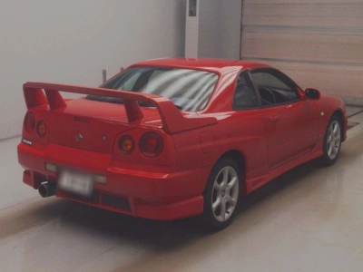 NISSAN SKYLINE
