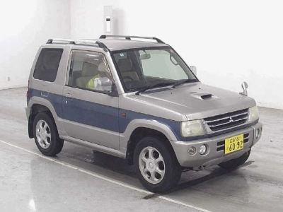 MITSUBISHI PAJERO MINI