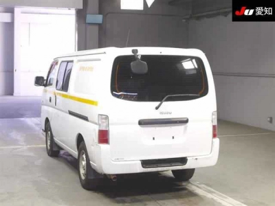 ISUZU COMO