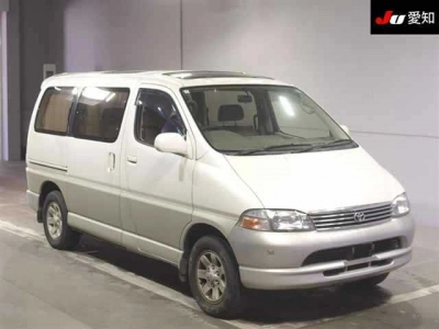 TOYOTA GRANVIA