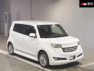 TOYOTA BB