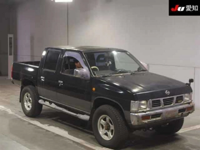 NISSAN DATSUN