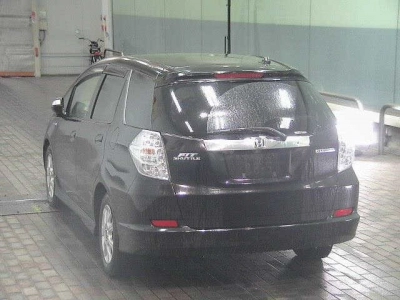 HONDA FIT SHUTTLE