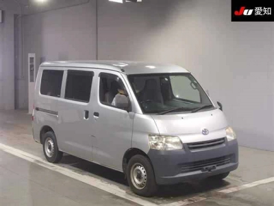 TOYOTA TOWN ACE VAN