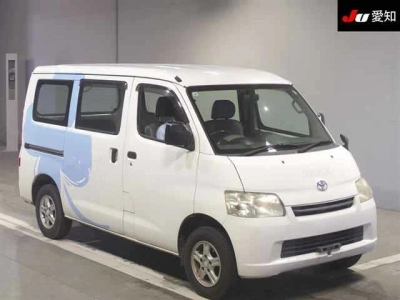 TOYOTA TOWN ACE VAN
