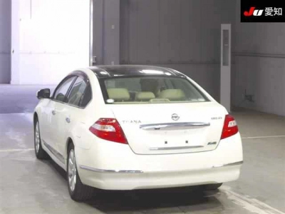 NISSAN TEANA