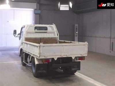TOYOTA DYNA TRUCK