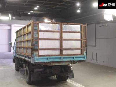 TOYOTA DYNA TRUCK