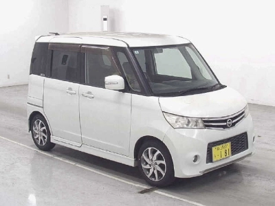 NISSAN ROOX