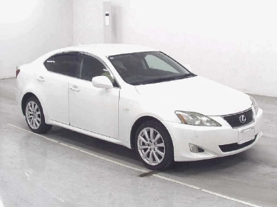 LEXUS IS