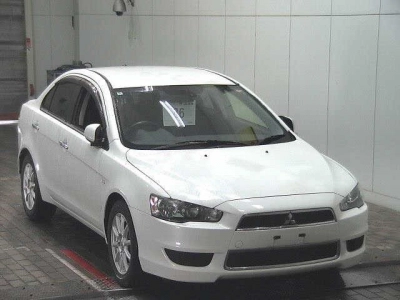 MITSUBISHI GALANT FORTIS