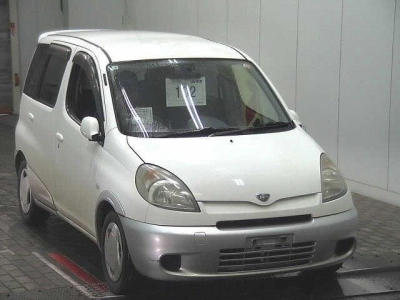 TOYOTA FUN CARGO