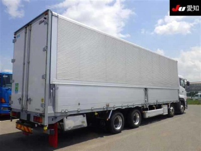 NISSAN DIESEL (UD) QUON