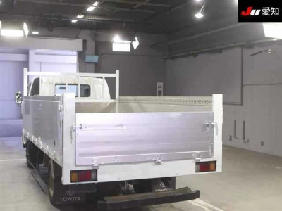 TOYOTA DYNA TRUCK