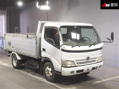 HINO DUTRO TRUCK
