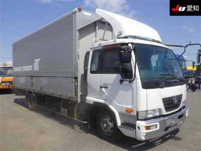 NISSAN UD