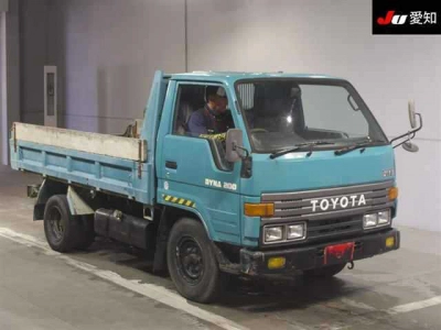 TOYOTA DYNA TRUCK