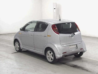 SUBARU R2