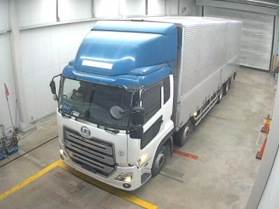 NISSAN UD