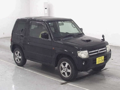 MITSUBISHI PAJERO MINI