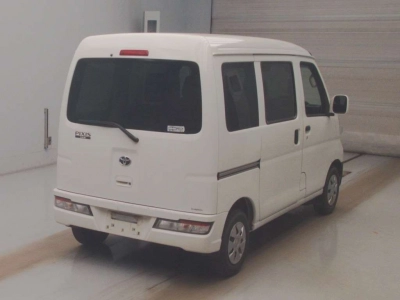 TOYOTA PIXIS VAN