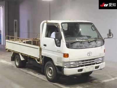 TOYOTA DYNA TRUCK