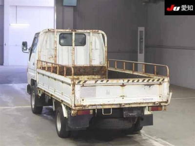 TOYOTA DYNA TRUCK