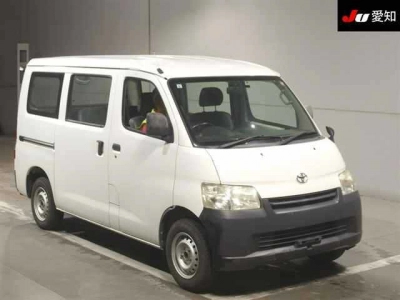 TOYOTA TOWN ACE VAN