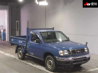 NISSAN DATSUN