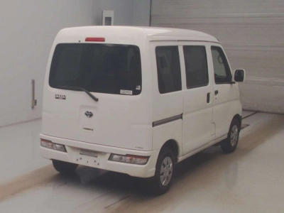 TOYOTA PIXIS VAN