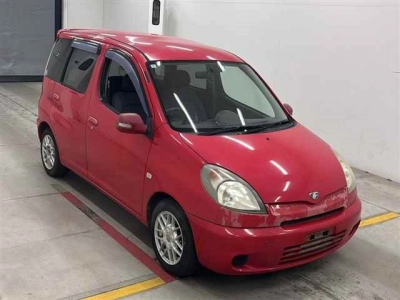 TOYOTA FUN CARGO