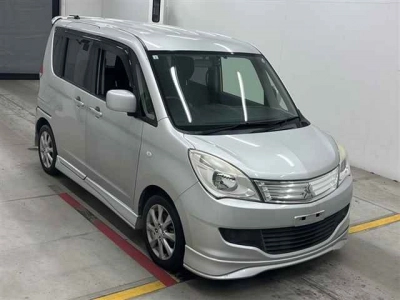 MITSUBISHI DELICA D:2
