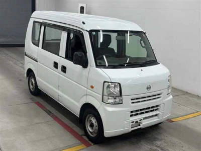 NISSAN NV100 CLIPPER