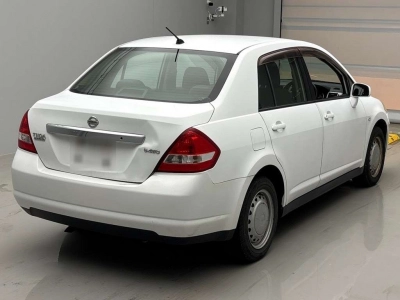NISSAN TIIDA LATIO