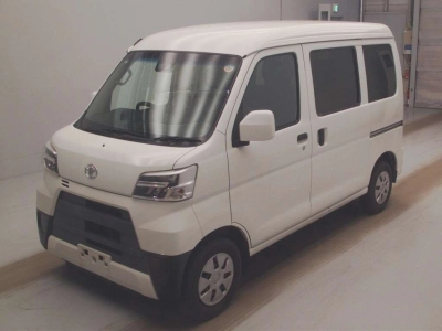 TOYOTA PIXIS VAN