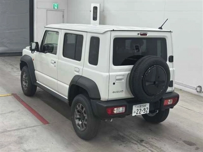 SUZUKI JIMNY NOMADE