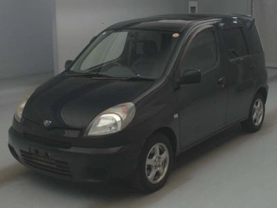 TOYOTA FUN CARGO