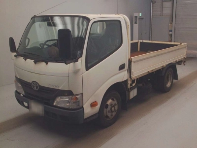 TOYOTA DYNA TRUCK