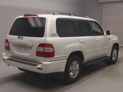 TOYOTA LAND CRUISER 100