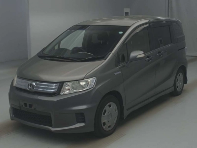 HONDA FREED SPIKE HYBRID