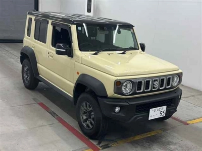 SUZUKI JIMNY NOMADE