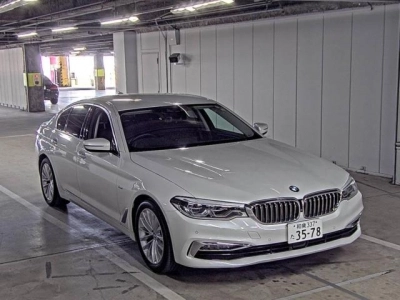 BMW 5 SERIES