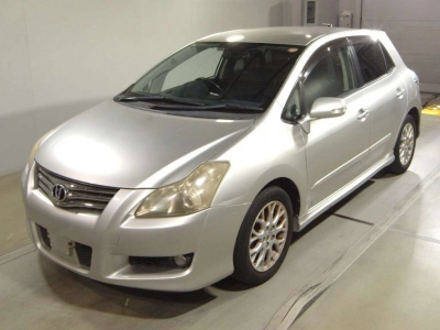TOYOTA BLADE