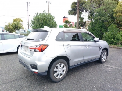 MITSUBISHI RVR