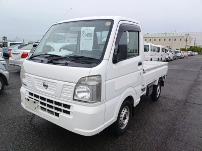 NISSAN NT100 CLIPPER