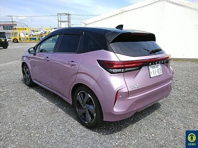 NISSAN AURA