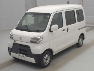 TOYOTA PIXIS VAN